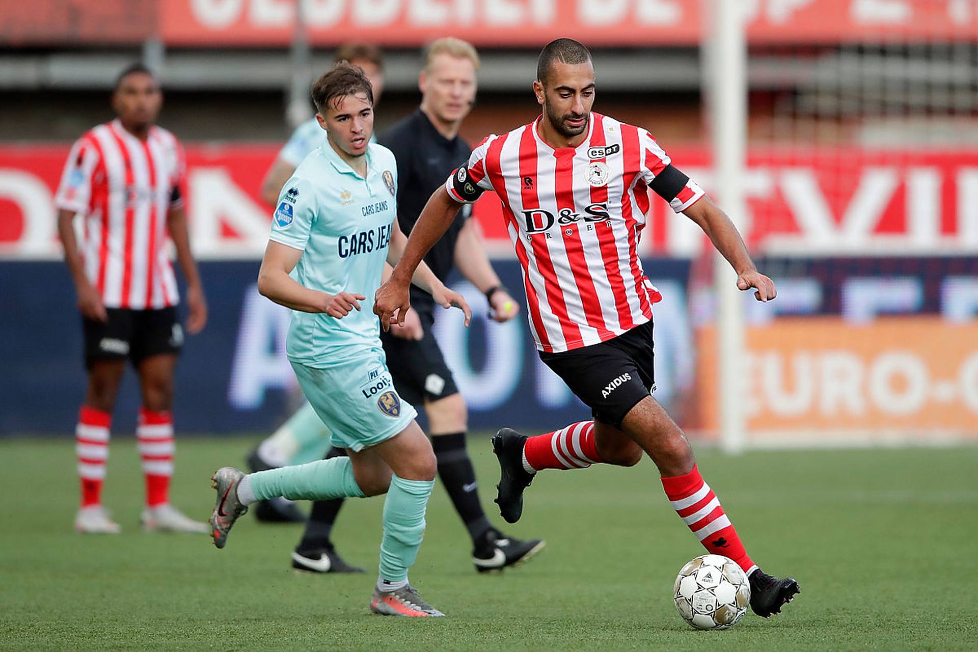 实力派的轻 实力派的轻