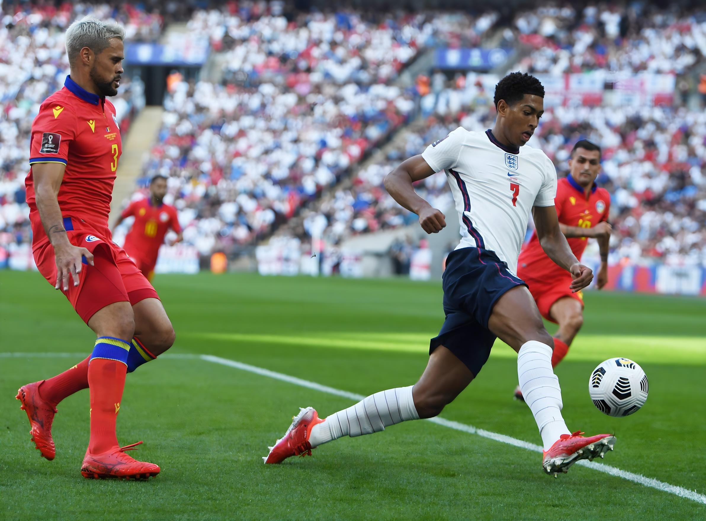 德与德布劳 德与德布劳