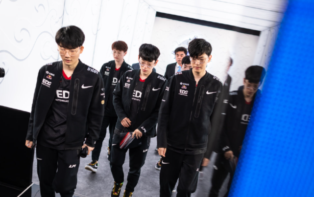 板增加更多 板增加更多