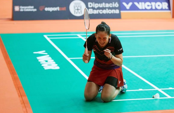 客场上演巴萨西甲首秀并破门，奥尔莫是近10年来第一人